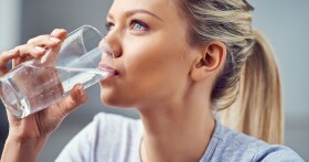 Когда вода может навредить организму: 3 случая, когда не стоит ее пить