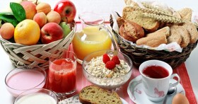 Какие продукты не стоит употреблять на голодный желудок, чтобы не навредить своему здоровью